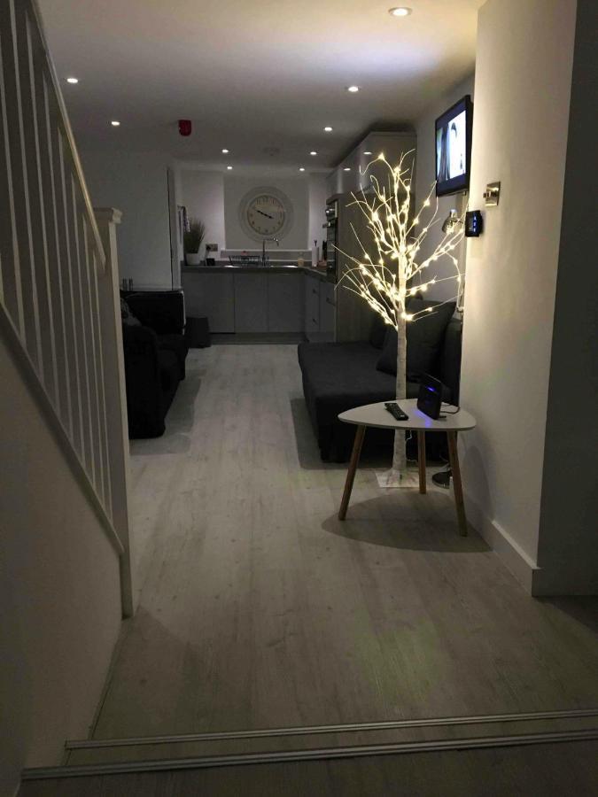The Snap Pad Boutique Apartment 로열턴브리지웰즈 외부 사진